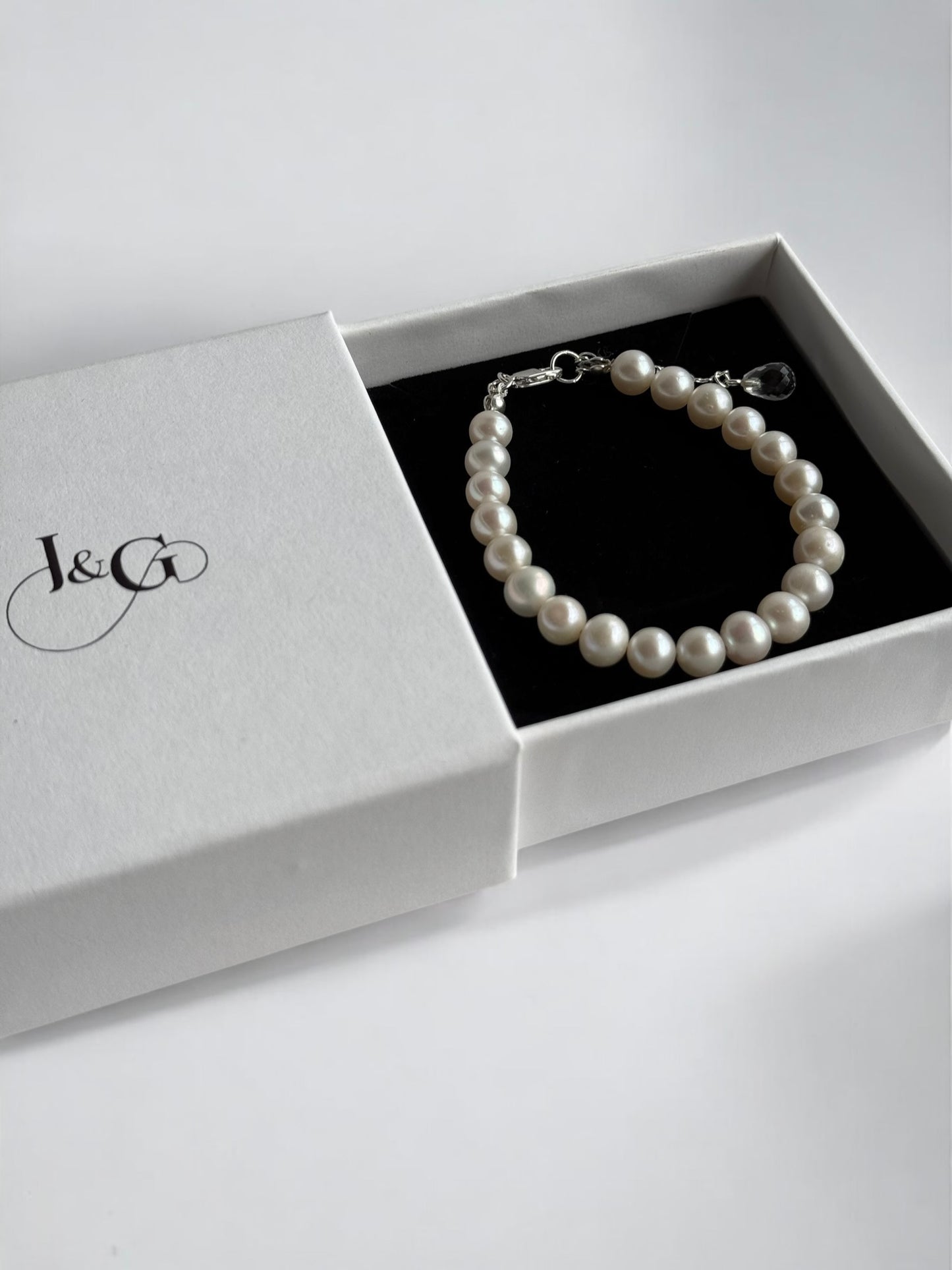 Alyssa Chunky Round Pearl Bracelet