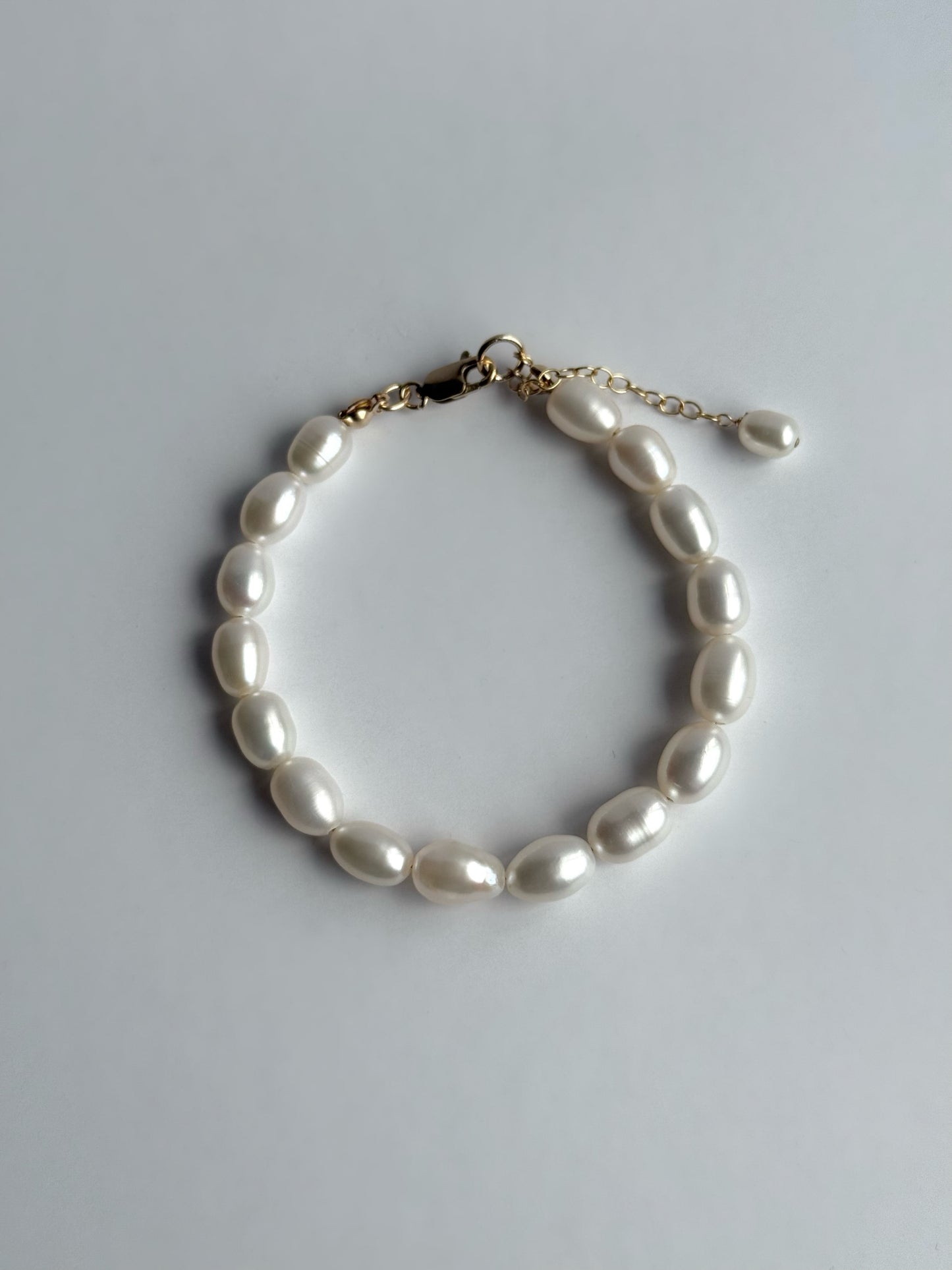 Alayna Large Teardrop Pearl Bracelet