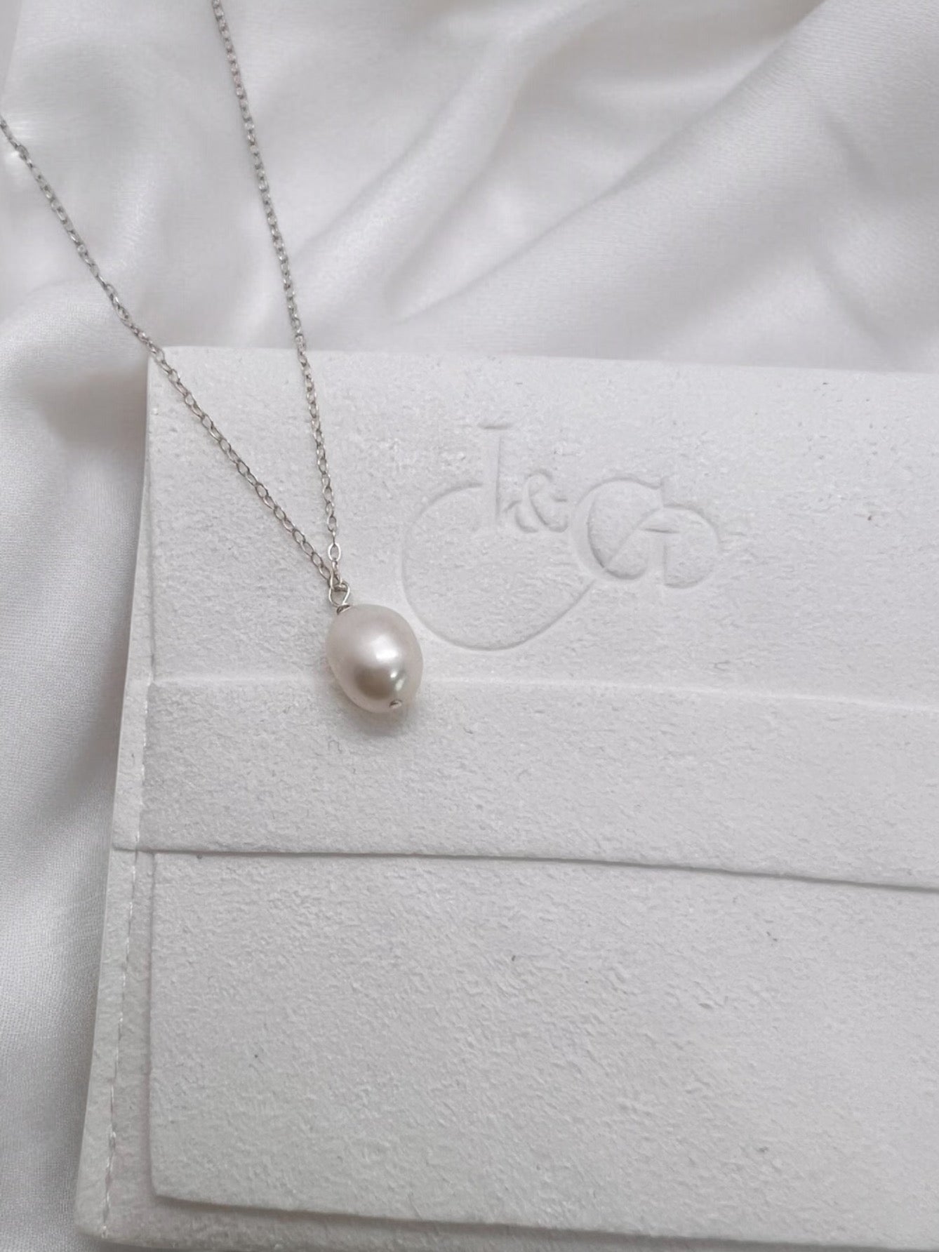 Theodora Teardrop Pearl Pendant Necklace
