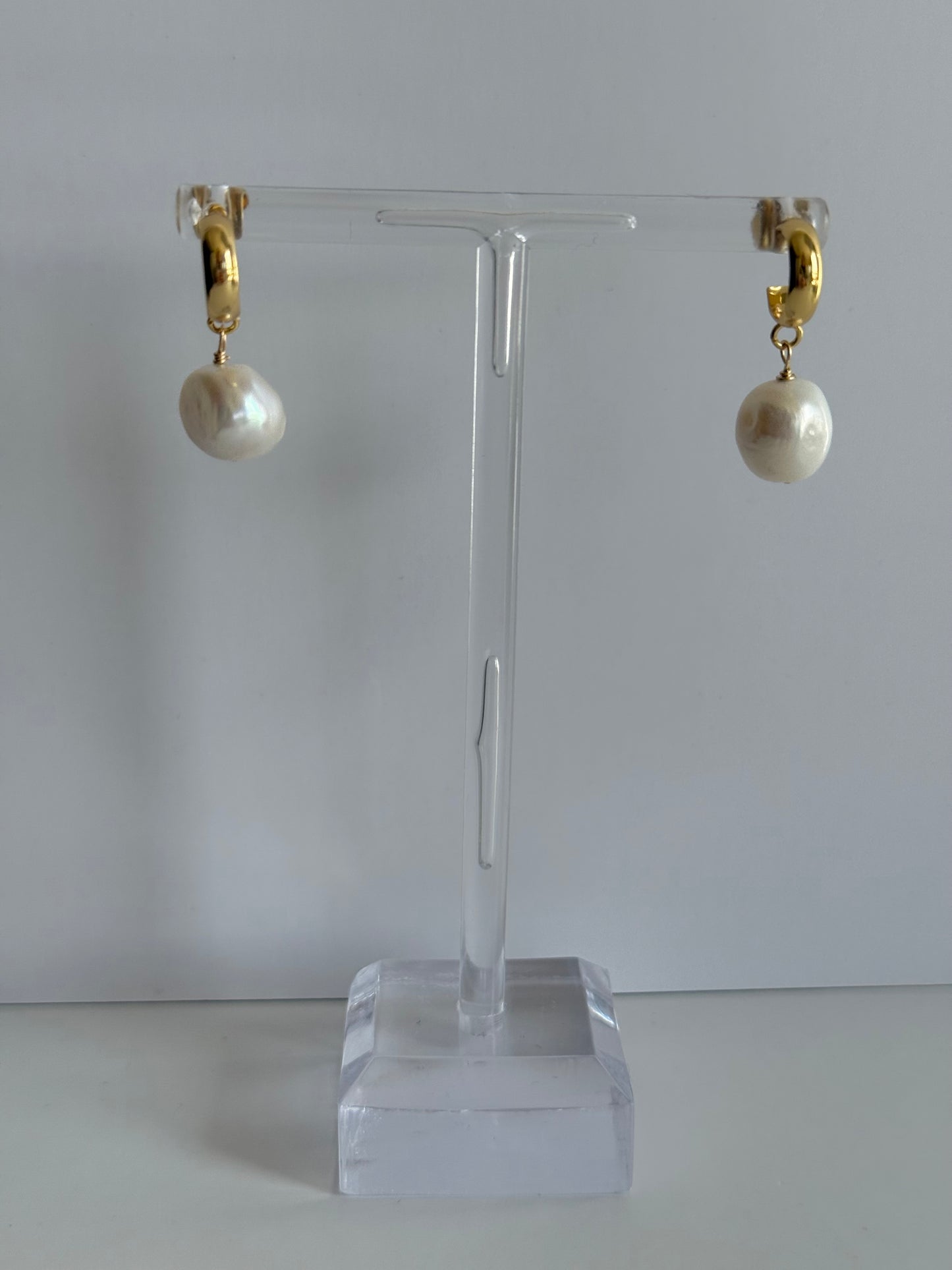 Nova Baroque Pearl Hoops