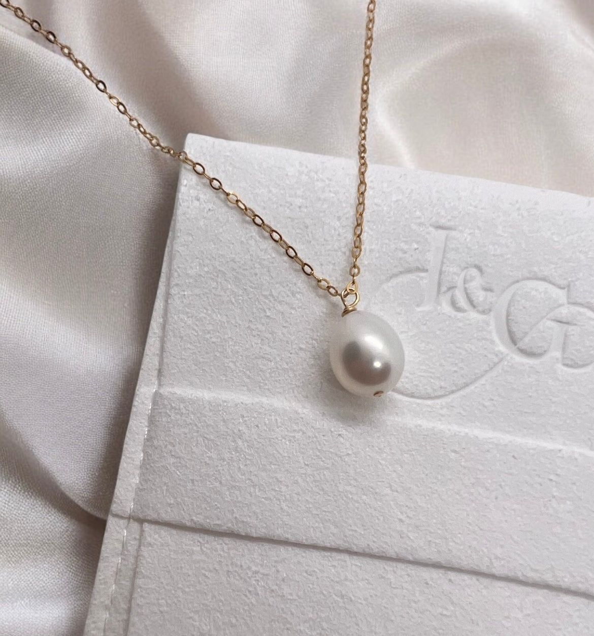 Theodora Teardrop Pearl Pendant Necklace