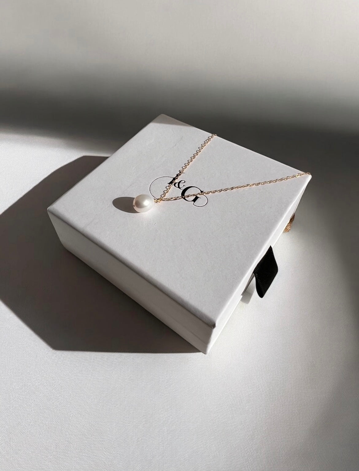 Theodora Teardrop Pearl Pendant Necklace