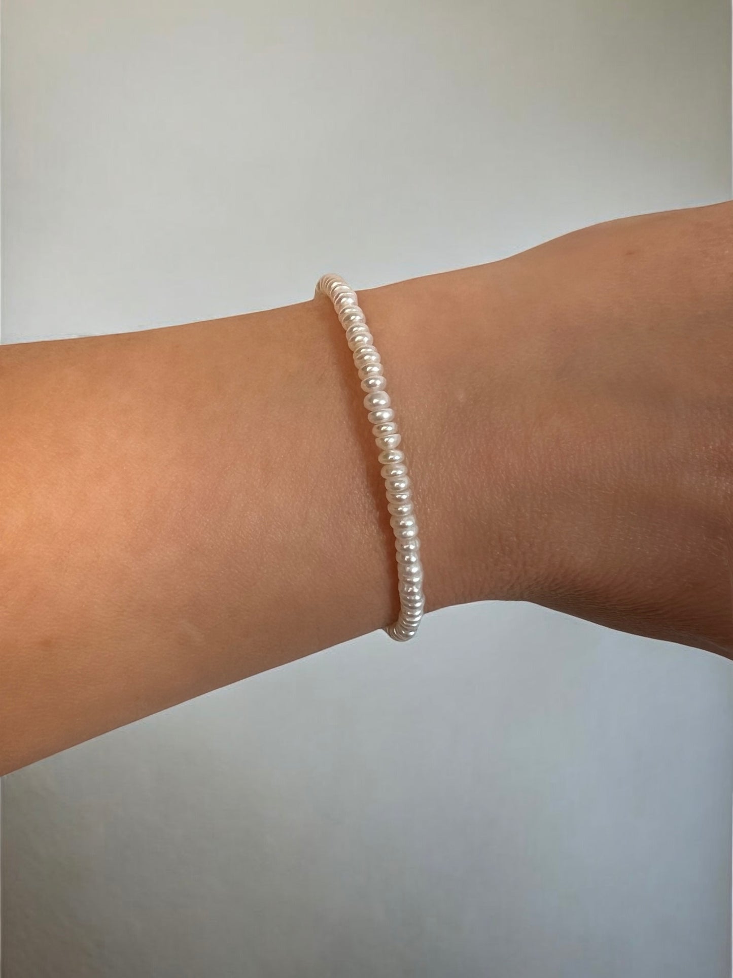 Ada Mini Rondelle Pearl Bracelet