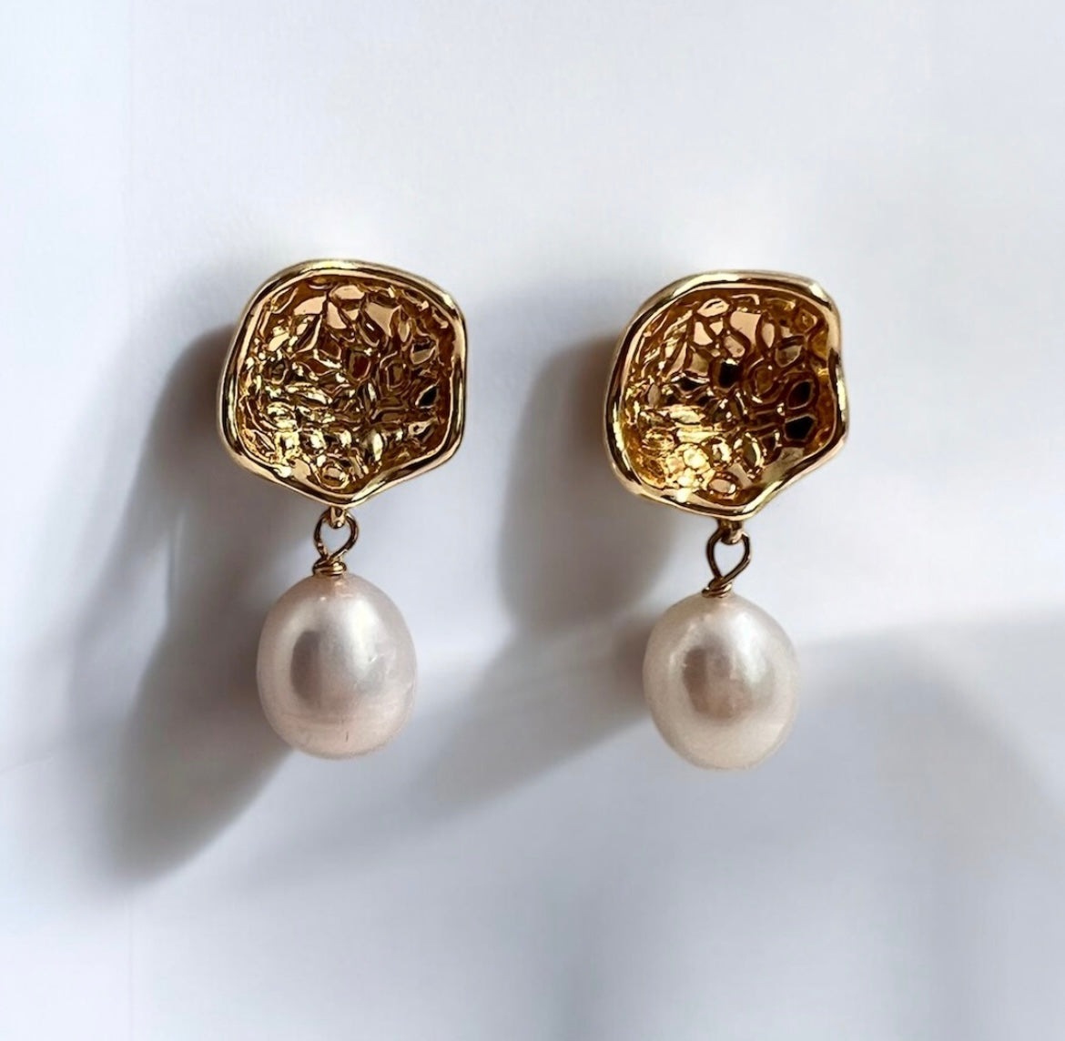 Gia Textured Stud Pearl Earrings