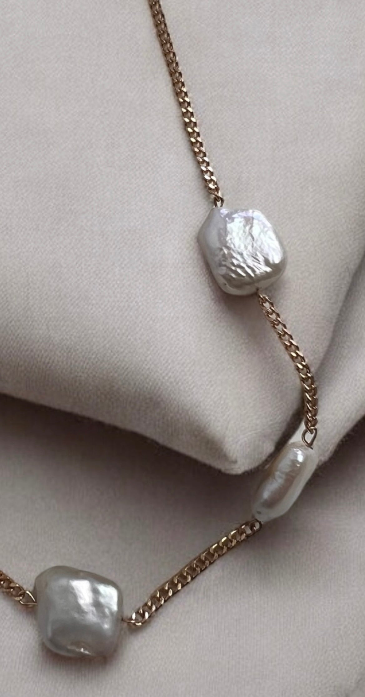Darcy Keshi Pearl Choker