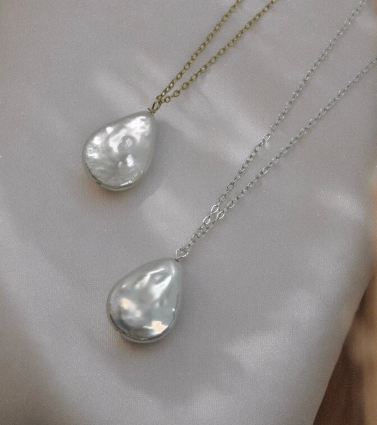 Delilah Freshwater Flat Teardrop Pearl Pendant Necklace