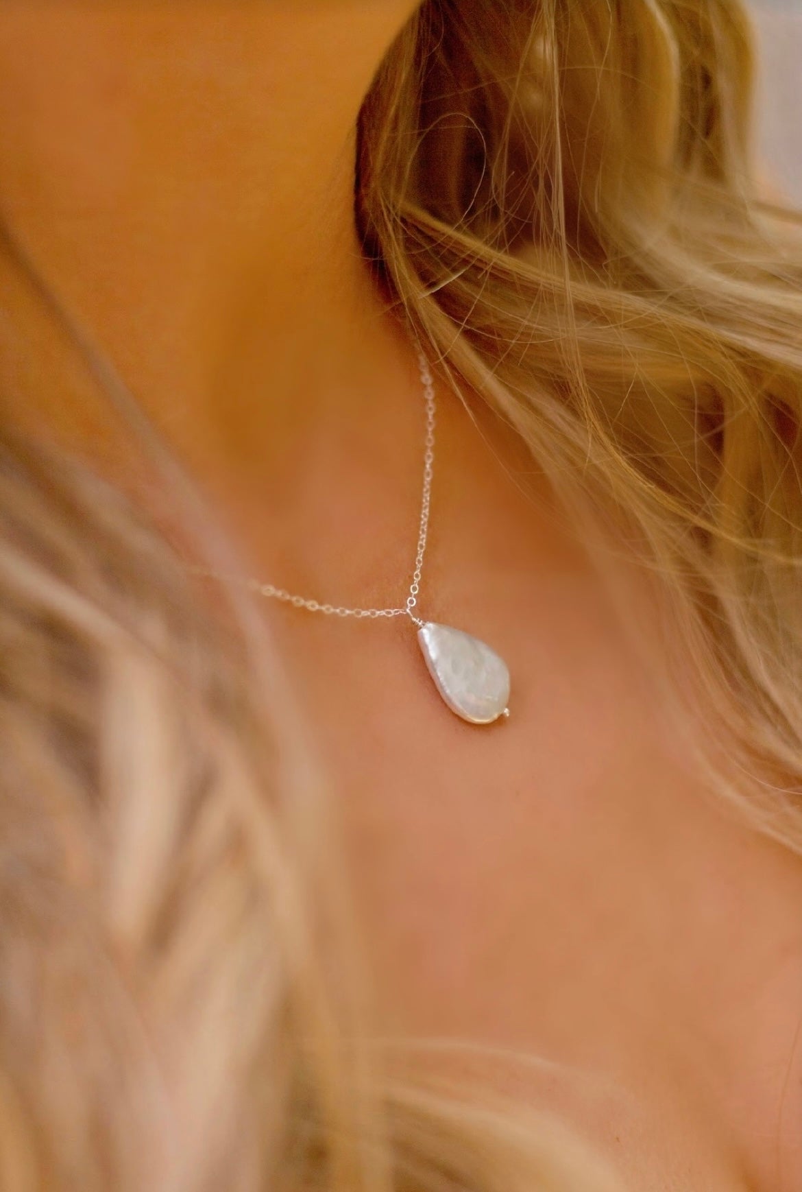 Delilah Freshwater Flat Teardrop Pearl Pendant Necklace