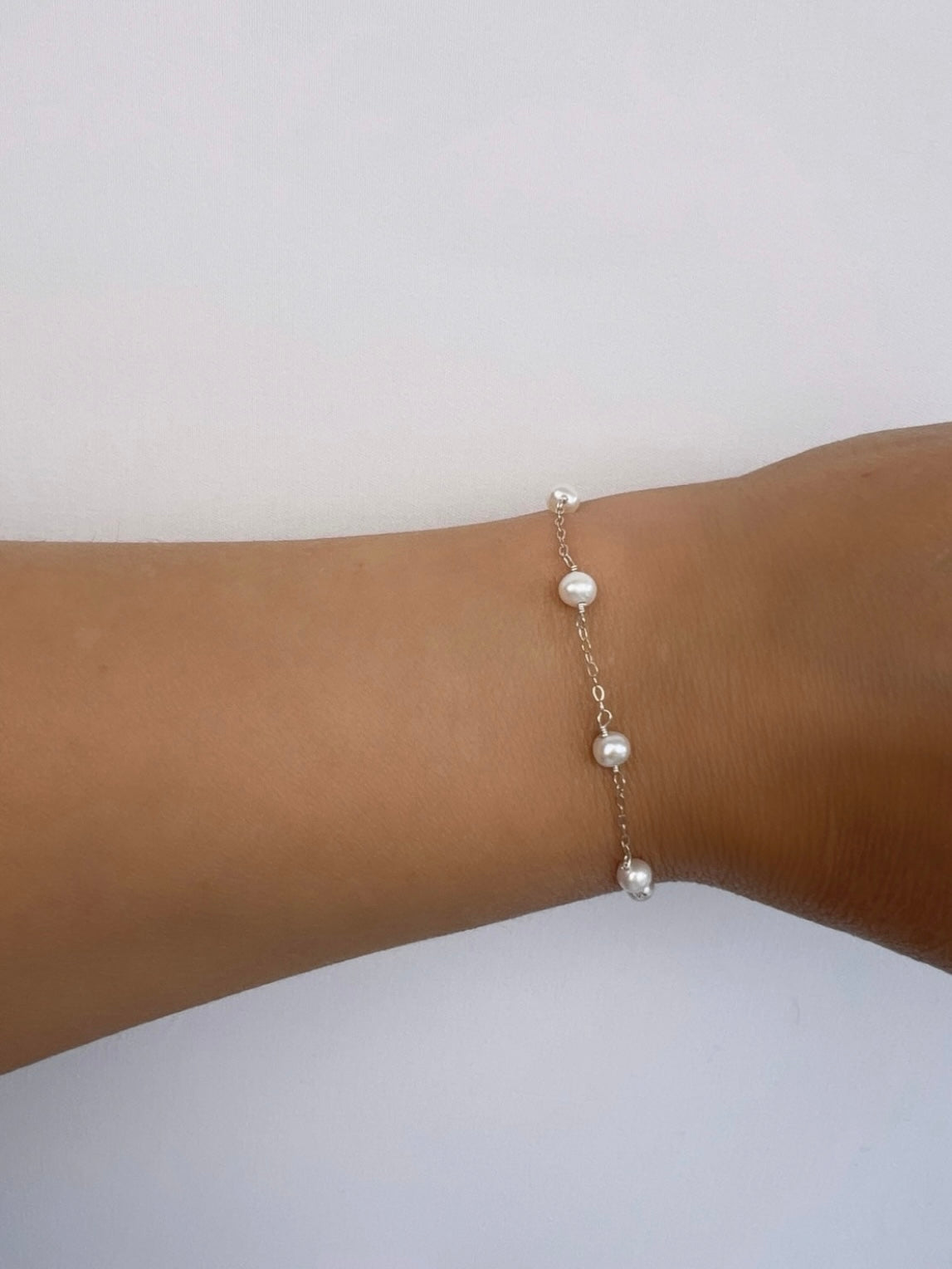 Lisette Pearl & Chain Bracelet