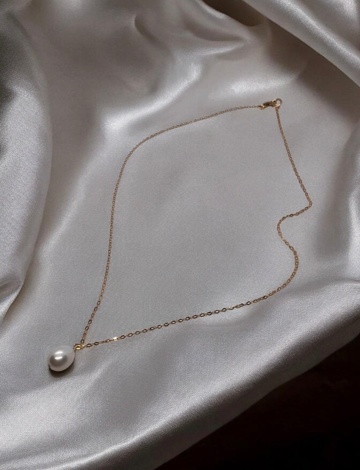Theodora Teardrop Pearl Pendant Necklace