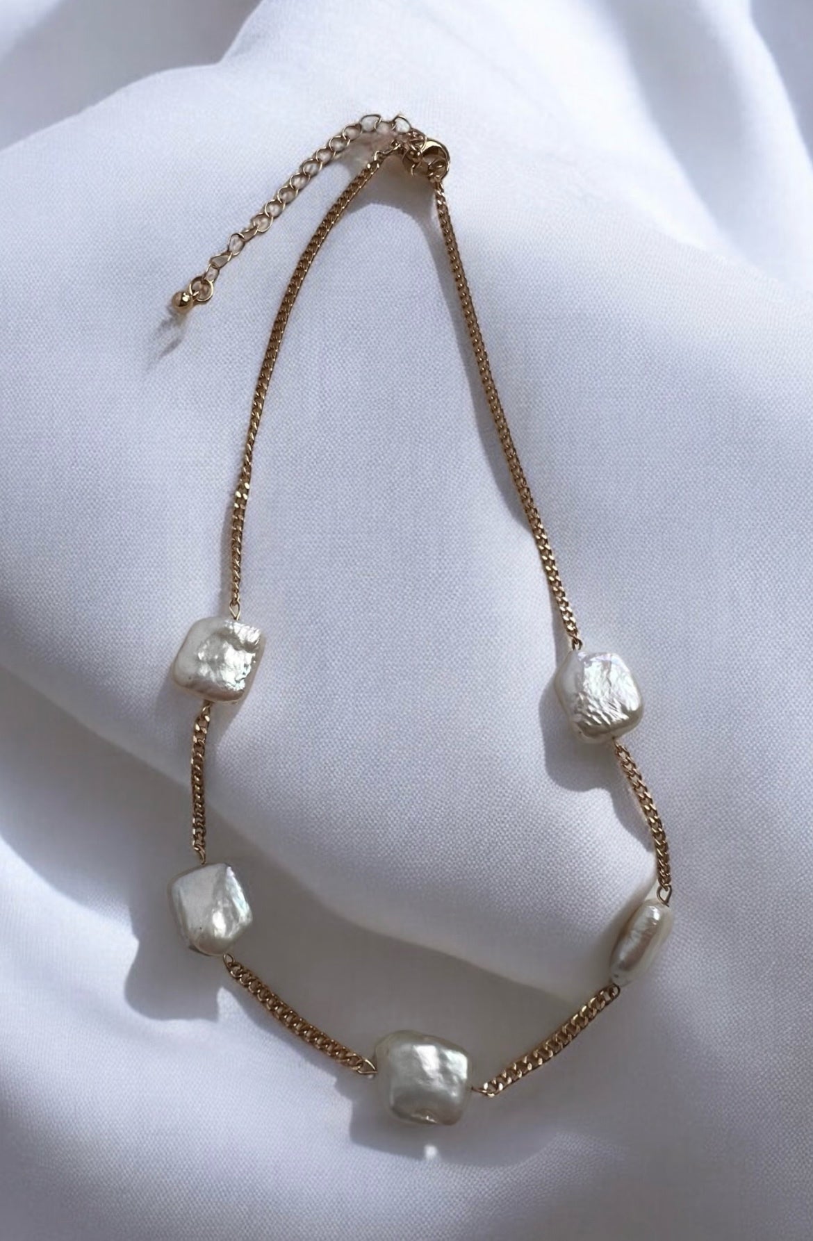 Darcy Keshi Pearl Choker