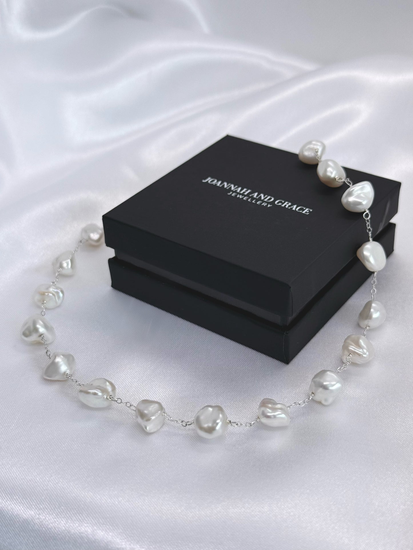Isabella Keshi Pearl And Chain Choker
