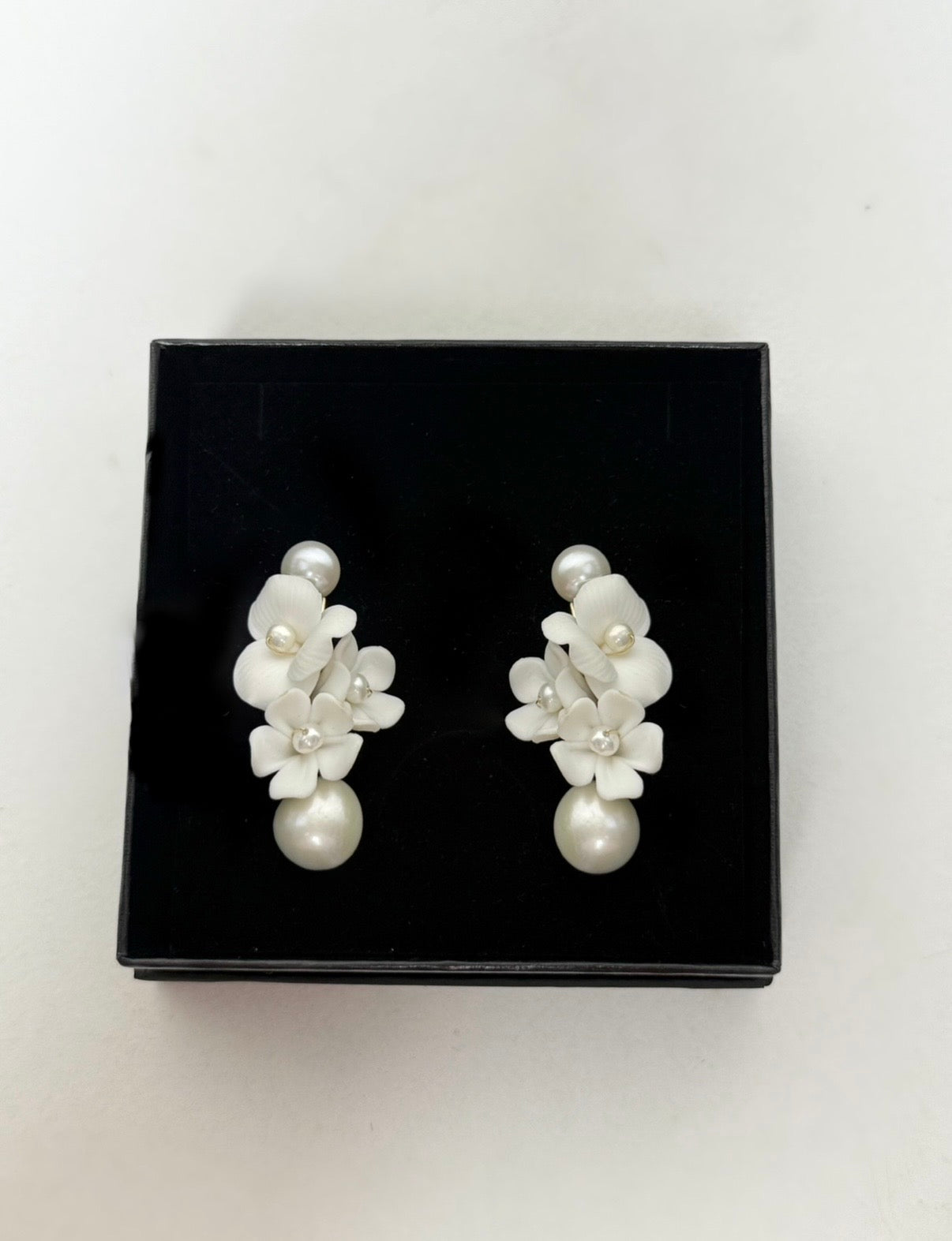 Èlise Floral And Pearl Hook Earrings