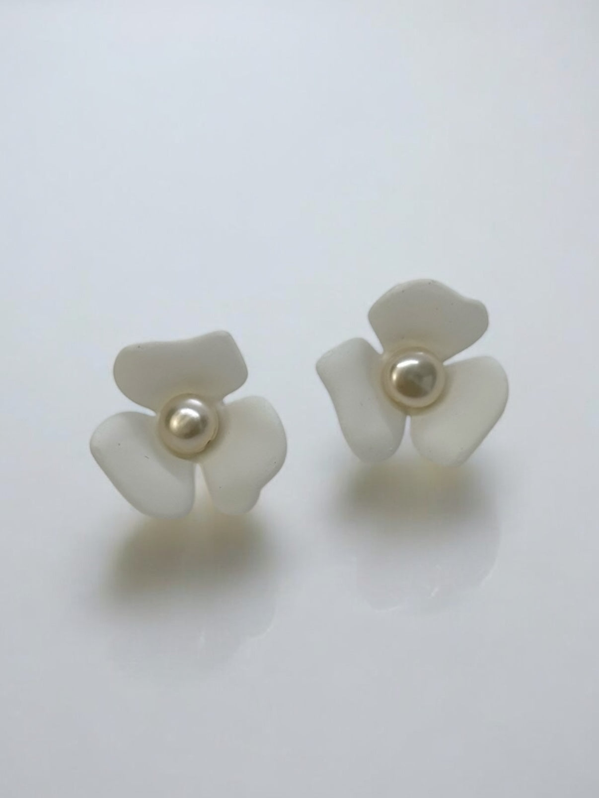 Rosalind Floral Pearl Earrings