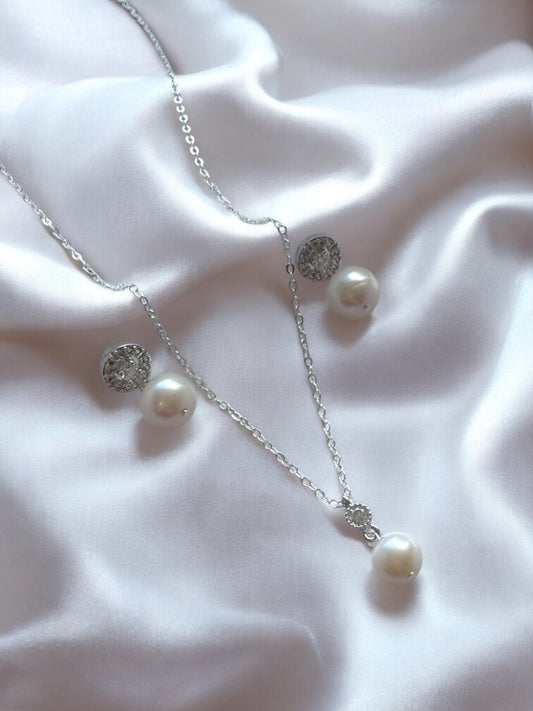 Willow Cubic Zirconia Necklace & Earring Pearl Set