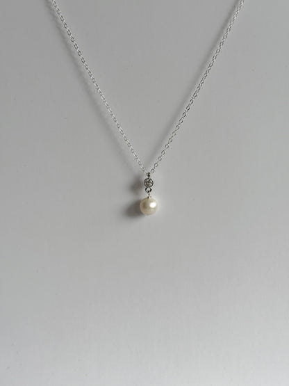 Willow Cubic Zirconia Necklace & Earring Pearl Set