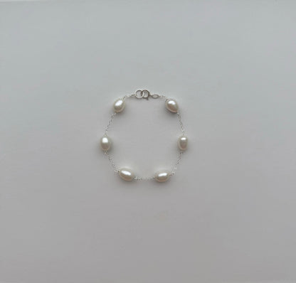 Kayla Teardrop Freshwater Pearl and Chain Bracelet