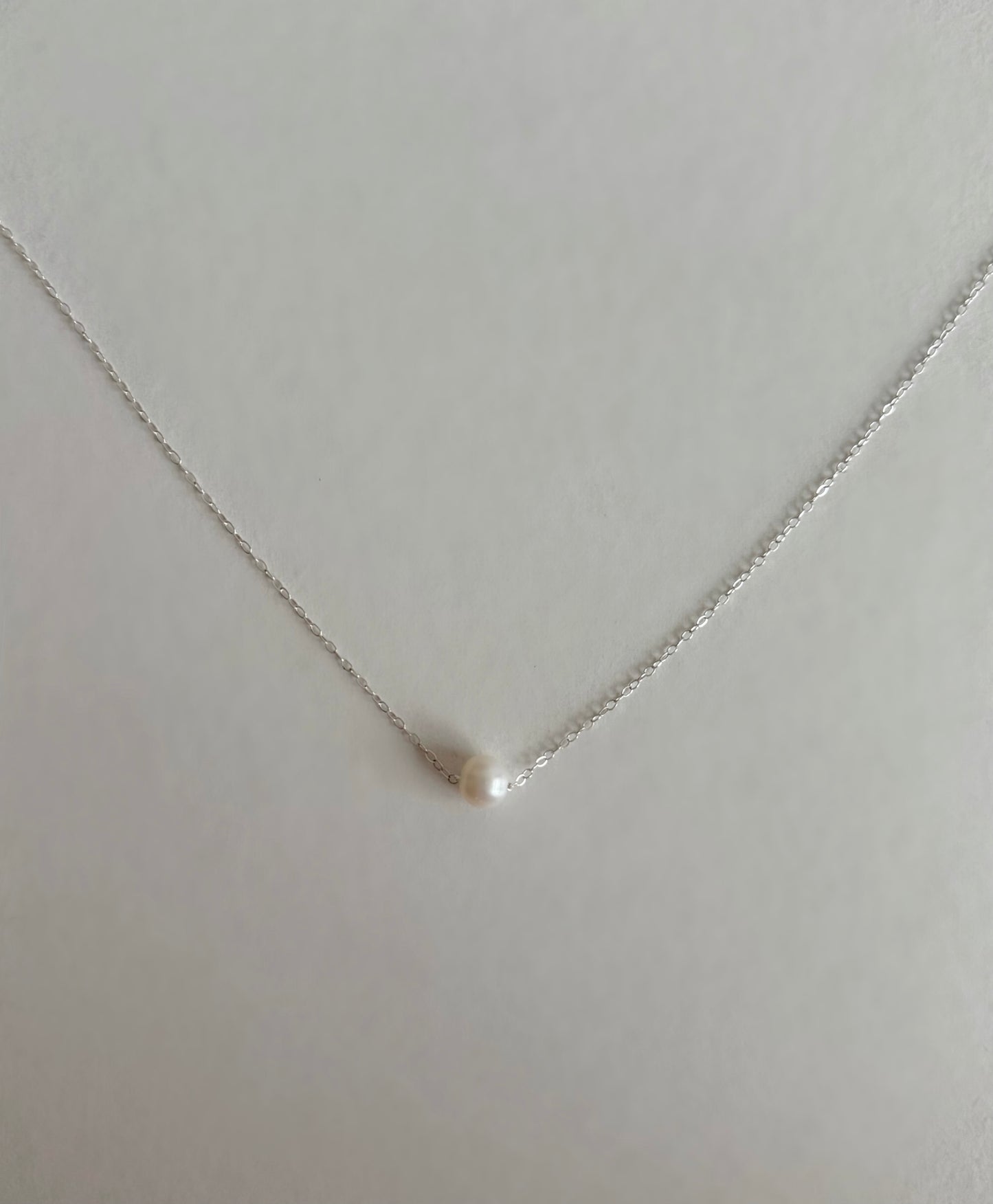 Tess Round Pearl Necklace