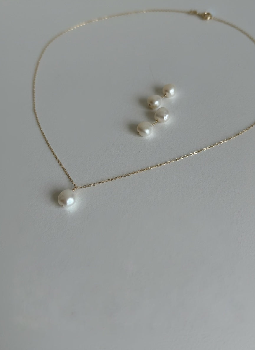 Cora Baroque Pearl Set