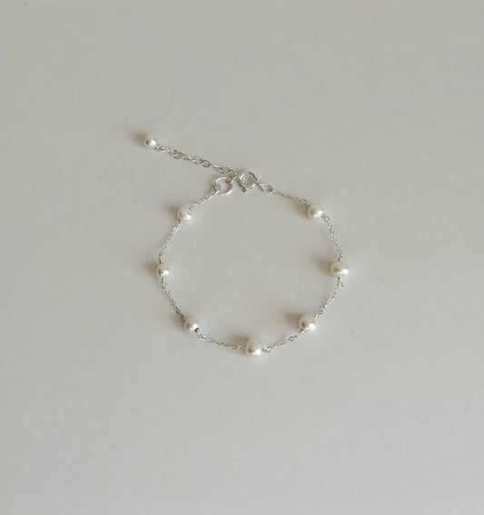 Lisette Pearl & Chain Bracelet