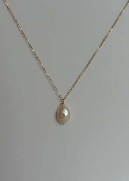 Imogen Baroque Pearl Pendant Necklace