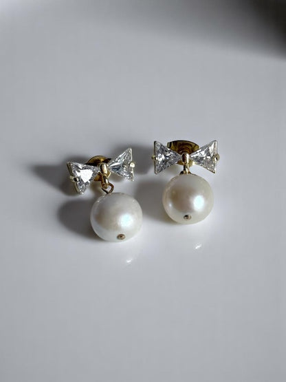 Beatrix Bow Pearl Earrings
