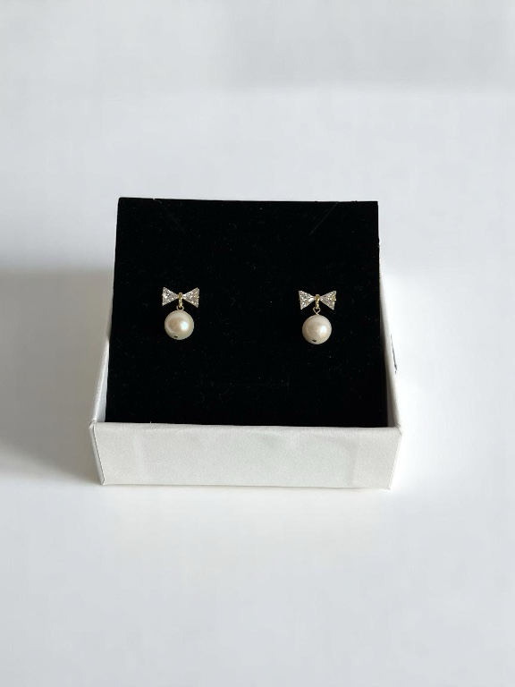Beatrix Bow Pearl Earrings
